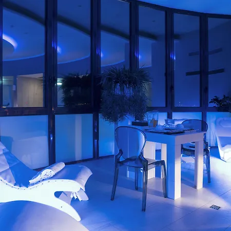 Grand Hotel Biffy-3